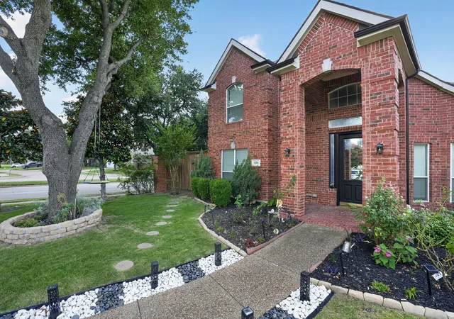 Photo 3 of Single family home for sale at 10201 Perkins Dr, Irving, TX 75063 | MLS# 21339160 | Listing updated on 2026-08-27