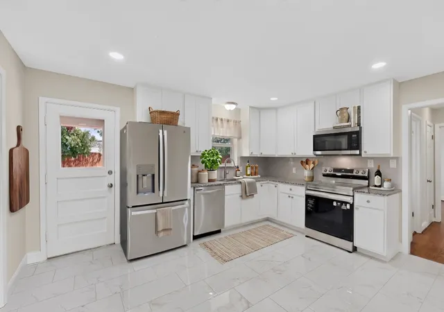 Photo 1 of Single family home for sale at 416 Rustic Cir, Richardson, TX 75080 | MLS# 21339186 | Listing updated on 2026-08-28