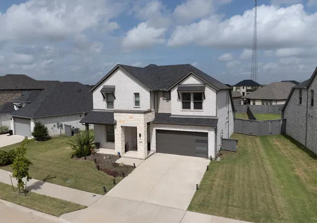 Photo 1 of Single family home for sale at 6725 Aster Dr, Venus, TX 76084 | MLS# 21337986 | Listing updated on 2026-08-11