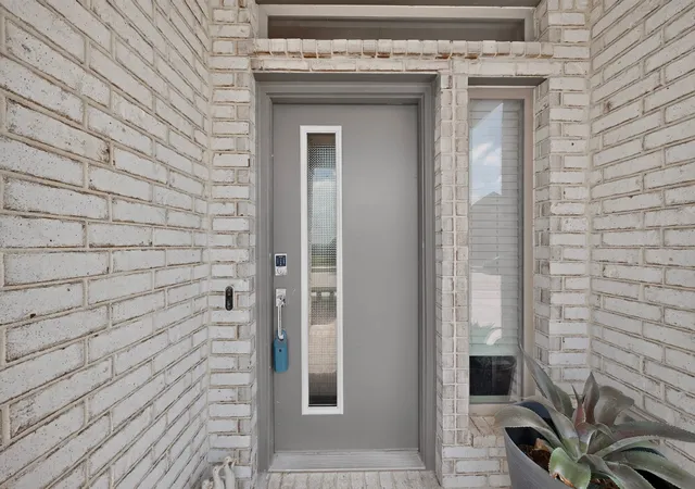 Photo 4 of Single family home for sale at 6725 Aster Dr, Venus, TX 76084 | MLS# 21337986 | Listing updated on 2026-08-11