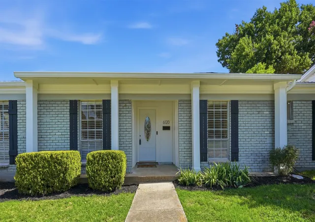 3rd image of 6120 Waco Wy, Fort Worth, TX 76133 | MLS# 21325589