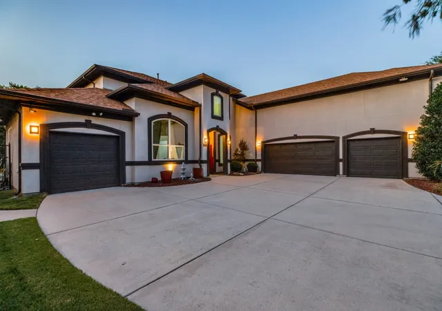 Photo 3 of Single family home for sale at 1036 Kenilworth St, Allen, TX 75013 | MLS# 21338674 | Listing updated on 2026-08-21