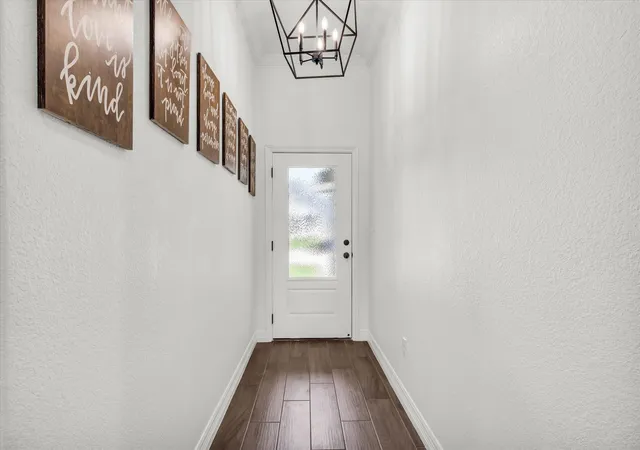 Photo 4 of Single family home for sale at 820 Secretariat Dr, Hewitt, TX 76643 | MLS# 21337301 | Listing updated on 2026-10-01