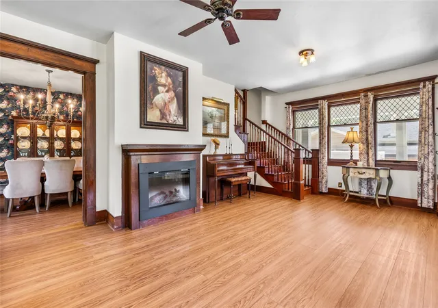 Photo 3 of Single family home for sale at 1319 S Crockett St, Sherman, TX 75090 | MLS# 21339284 | Listing updated on 2026-07-26
