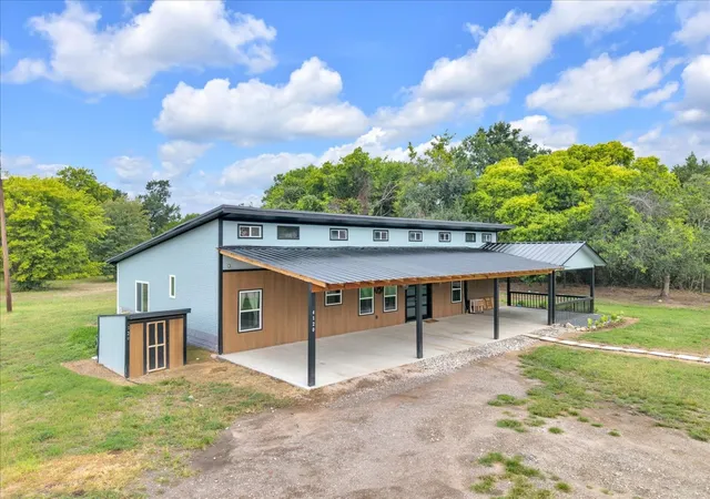 Photo 3 of Single family home for sale at 4120 Benjamin Dr, Malakoff, TX 75148 | MLS# 21338572 | Listing updated on 2026-09-27