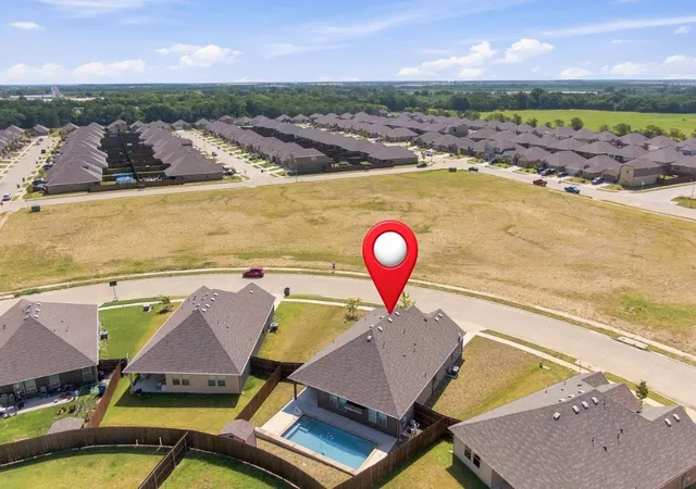 Photo 1 of Single family home for sale at 1100 Canterbury Ln, Ennis, TX 75119 | MLS# 21338121 | Listing updated on 2026-08-25
