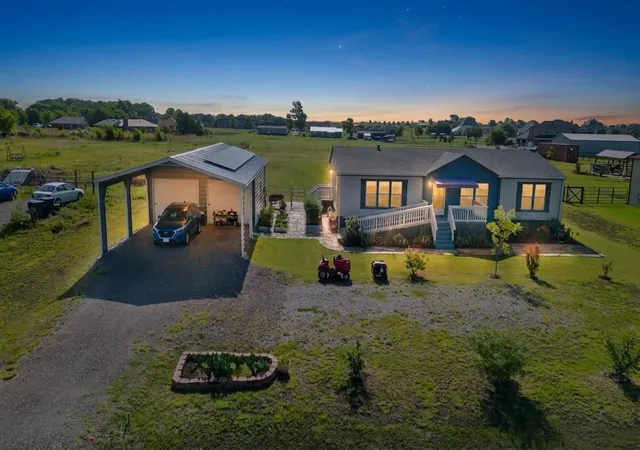 Photo 1 of Manufactured home for sale at 1113 Caroline Ct, Howe, TX 75459 | MLS# 21335469 | Listing updated on 2026-09-01