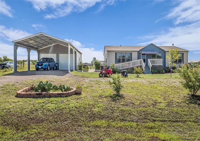 Photo 2 of Manufactured home for sale at 1113 Caroline Ct, Howe, TX 75459 | MLS# 21335469 | Listing updated on 2026-09-01