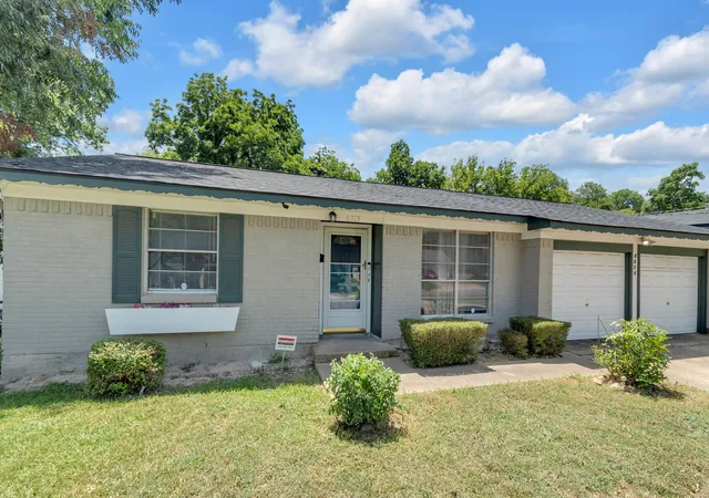 Photo 2 of Single family home for sale at 6315 Harmony Ln, Dallas, TX 75241 | MLS# 21339236 | Listing updated on 2026-08-27