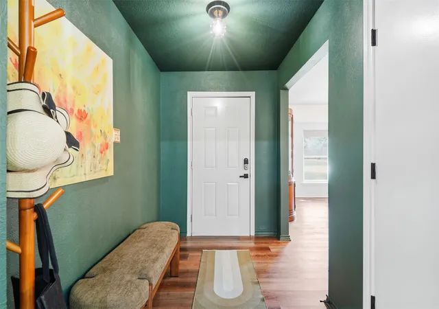 Photo 4 of Single family home for sale at 700 Highland Crest Dr, Hurst, TX 76054 | MLS# 21338473 | Listing updated on 2026-08-15