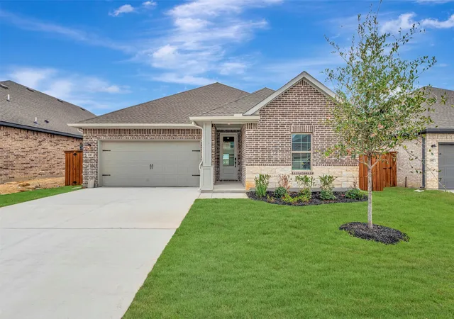 Single family home for sale at 143 Summer Rain Wy, Newark, TX 76071 | MLS# 21339419