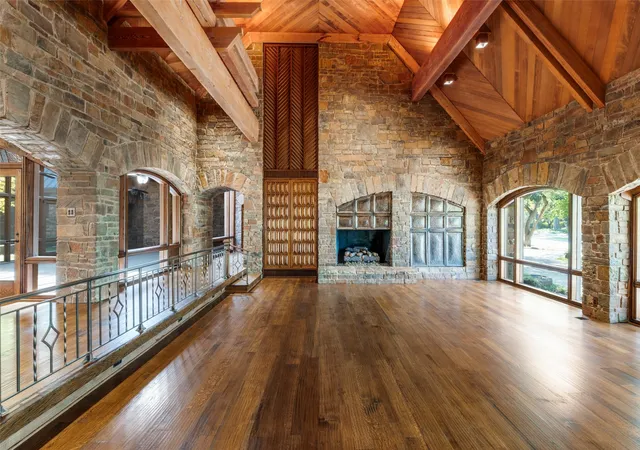Photo 4 of Single family home for sale at 3848 Potomac Ave, Dallas, TX 75205 | MLS# 21339424 | Listing updated on 2026-08-23