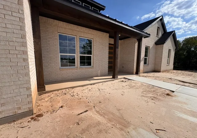 Photo 3 of Single family home for sale at 809 Zachary Michael Ct, Springtown, TX 76082 | MLS# 21339432 | Listing updated on 2026-09-30