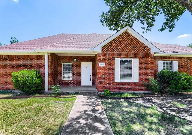 3rd image of 4422 Briarcrest Ln, Sachse, TX 75048 | MLS# 21336276