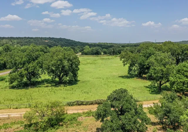 Photo 4 of Sale Pending at 9901 Fm 1156, Jacksboro, TX 76458 | MLS# 21339471 | Listing updated on 2026-09-21