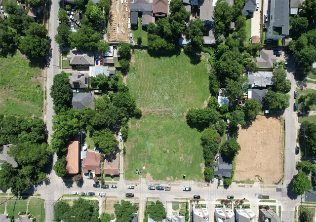 Photo 2 of Land for sale at 211 E Neely St, Dallas, TX 75203 | MLS# 21339488 | Listing updated on 2026-07-28