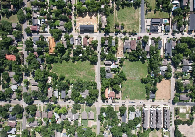 Photo 3 of Land for sale at 211 E Neely St, Dallas, TX 75203 | MLS# 21339488 | Listing updated on 2026-07-28