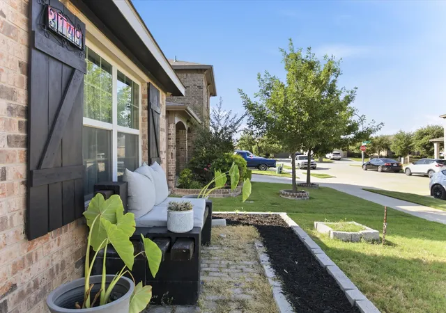 Photo 2 of Single family home for sale at 3149 Spotted Fawn Dr, Fort Worth, TX 76108 | MLS# 21337333 | Listing updated on 2026-08-22