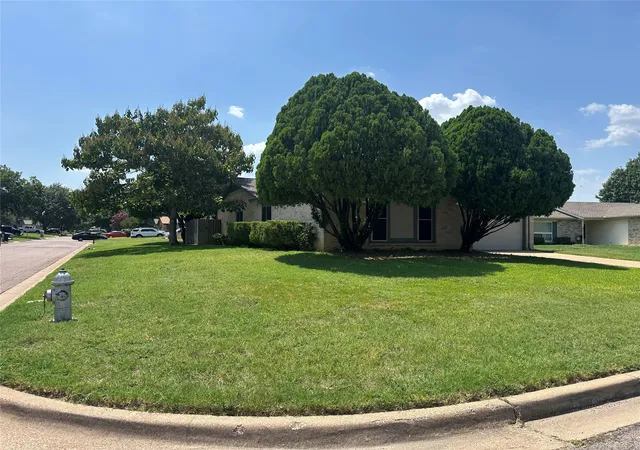Photo 2 of Single family home for sale at 3701 South Ct, Fort Worth, TX 76133 | MLS# 21331394 | Listing updated on 2026-07-24