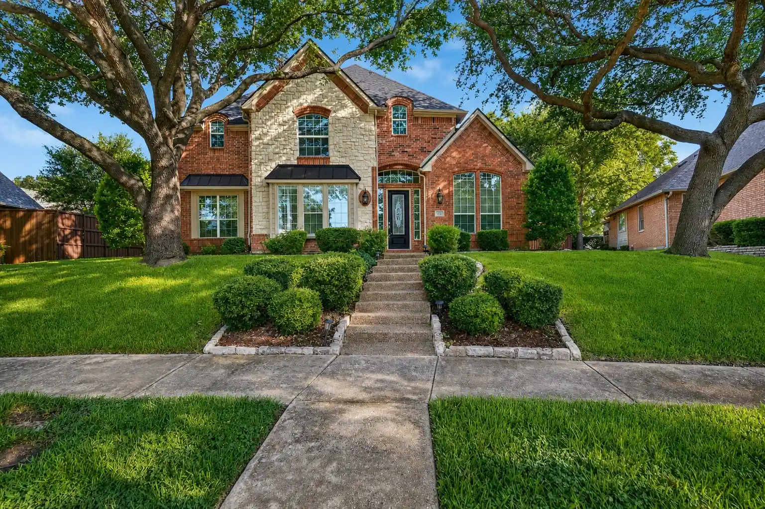 Photo 1 of Single family home for sale at 4209 Pinecreek Dr, Rowlett, TX 75088 | MLS# 21338180 | Listing updated on 2026-10-09