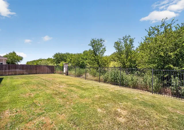 38th image of 1321 Cecilia Ct, Arlington, TX 76002 | MLS# 21339390