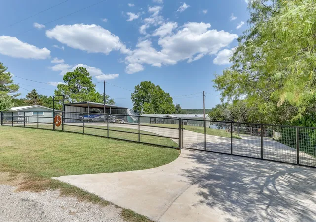 Photo 2 of Single family home for sale at 606 Dunn Dr, Palo Pinto, TX 76484 | MLS# 21336577 | Listing updated on 2026-07-24
