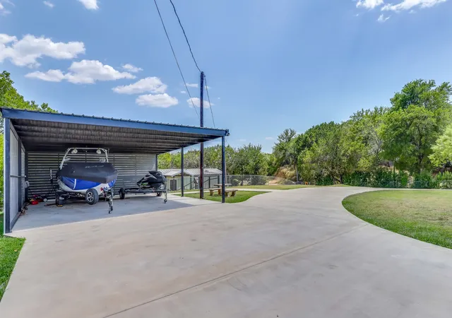 Photo 4 of Single family home for sale at 606 Dunn Dr, Palo Pinto, TX 76484 | MLS# 21336577 | Listing updated on 2026-07-24