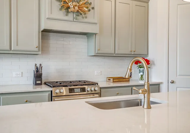 Photo 4 of Single family home for sale at 214 Observation Dr N, Aledo, TX 76008 | MLS# 21339550 | Listing updated on 2026-09-06