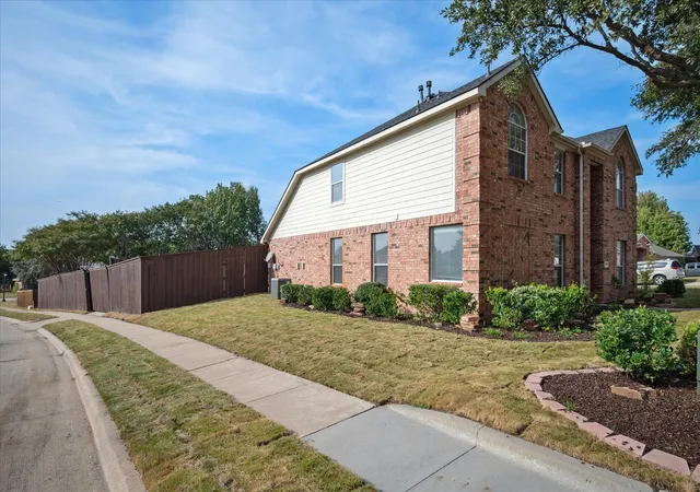 Photo 1 of Single family home for sale at 2008 Devin Ln, Lewisville, TX 75067 | MLS# 21339474 | Listing updated on 2026-08-13