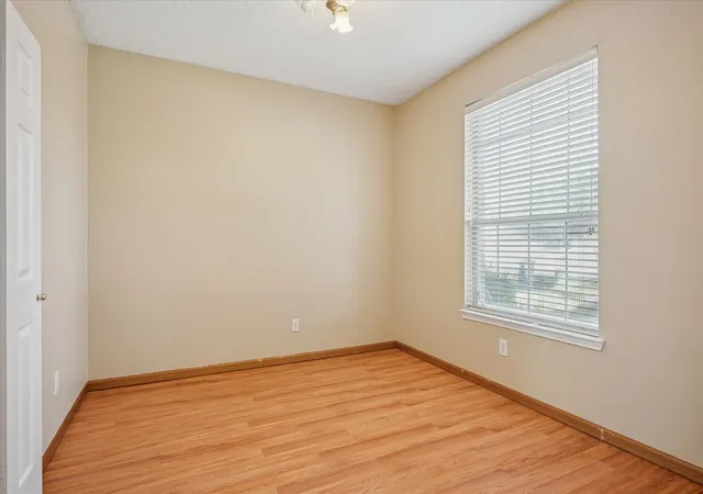 Photo 3 of Single family home for sale at 2008 Devin Ln, Lewisville, TX 75067 | MLS# 21339474 | Listing updated on 2026-08-13