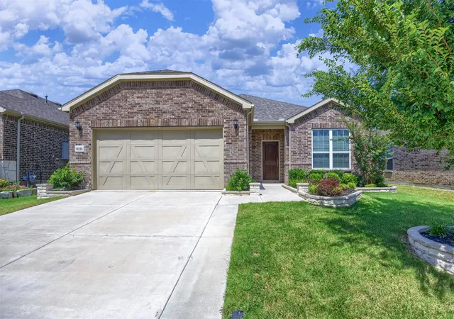 Photo 3 of Single family home for sale at 9221 Refuge Wy, Mc Kinney, TX 75071 | MLS# 21337947 | Listing updated on 2026-08-20