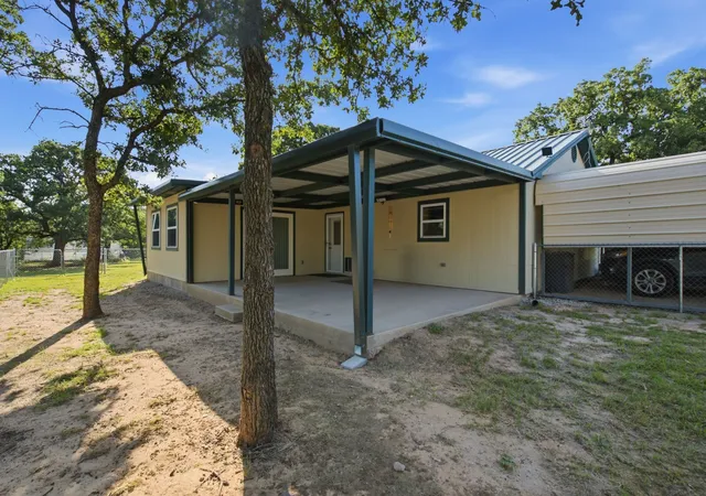 Photo 3 of House for sale at 1718 County Road 143, Cisco, TX 76437 | MLS# 21339530 | Listing updated on 2026-10-06