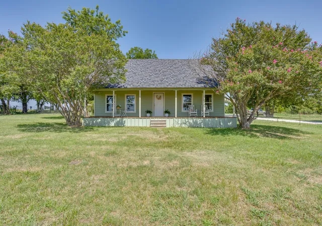 Photo 3 of Single family home for sale at 5641 County Road 313a, Alvarado, TX 76009 | MLS# 21339673 | Listing updated on 2026-08-29