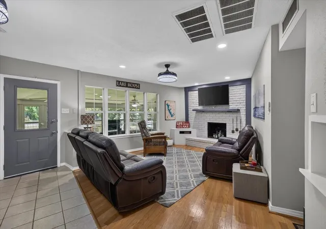 Photo 4 of Single family home for sale at 171 Cedar Elm Rd, Trinidad, TX 75163 | MLS# 21339617 | Listing updated on 2026-10-06