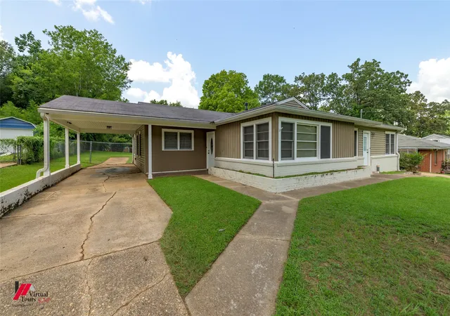 Photo 3 of Single family home for sale at 4000 Golf Links Blvd, Shreveport, LA 71109 | MLS# 21335262 | Listing updated on 2026-08-19