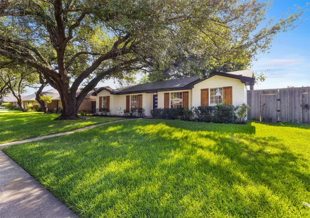 Photo 2 of Single family home for sale at 1509 Reston Dr, Richardson, TX 75081 | MLS# 21339743 | Listing updated on 2026-08-31