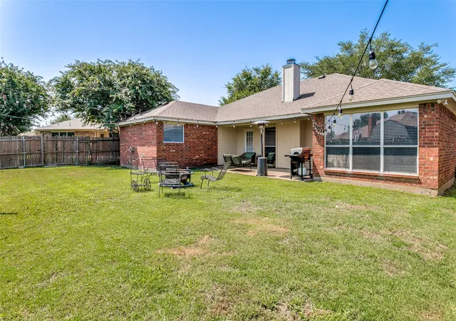 Homes for sale in Crowley, TX | 169 Adams Dr, Crowley, TX 76036 | MLS# 21339630