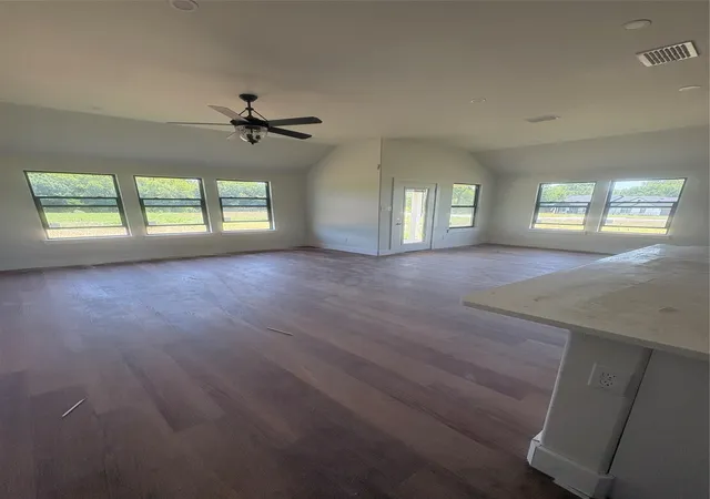 Photo 3 of Single family home for sale at 1033 Salvation Dr, Weatherford, TX 76088 | MLS# 21339733 | Listing updated on 2026-07-24