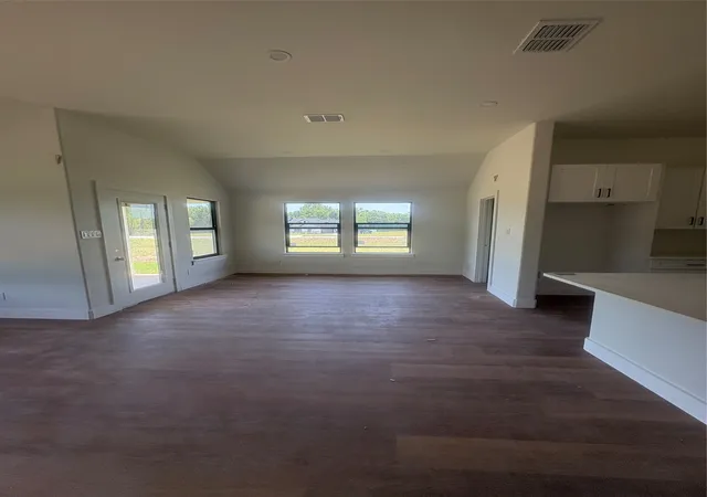 Photo 3 of Single family home for sale at 1033 Salvation Dr, Weatherford, TX 76088 | MLS# 21339733 | Listing updated on 2026-07-24