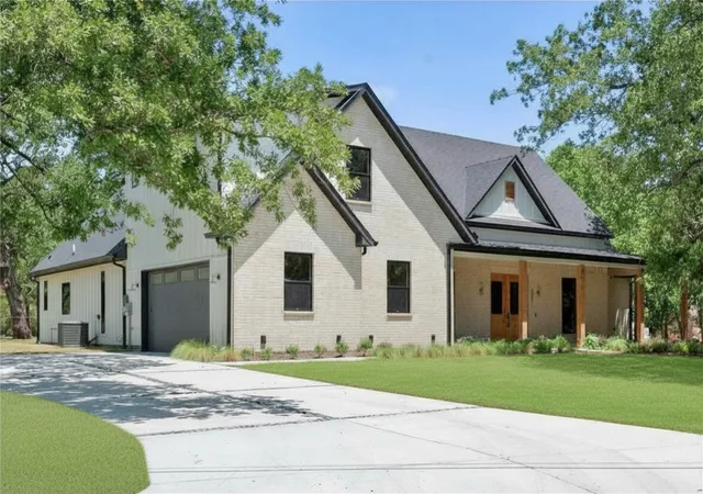 Photo 3 of Single family home for sale at 3001 Rock Rd, Corsicana, TX 75109 | MLS# 21338561 | Listing updated on 2026-10-03