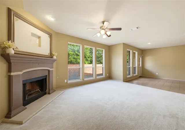 Photo 4 of Single family home for sale at 11 Beechcreek Dr, Fort Worth, TX 76134 | MLS# 21334870 | Listing updated on 2026-08-08