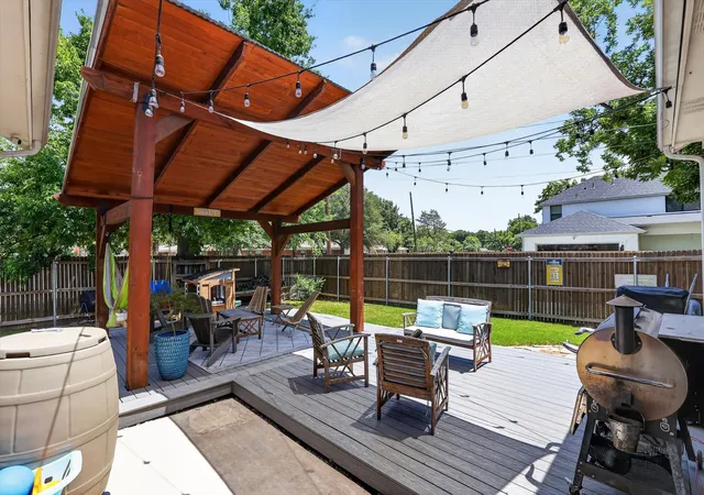 Photo 3 of Single family home for sale at 5801 Aton Ave, Westworth Village, TX 76114 | MLS# 21339792 | Listing updated on 2026-08-08
