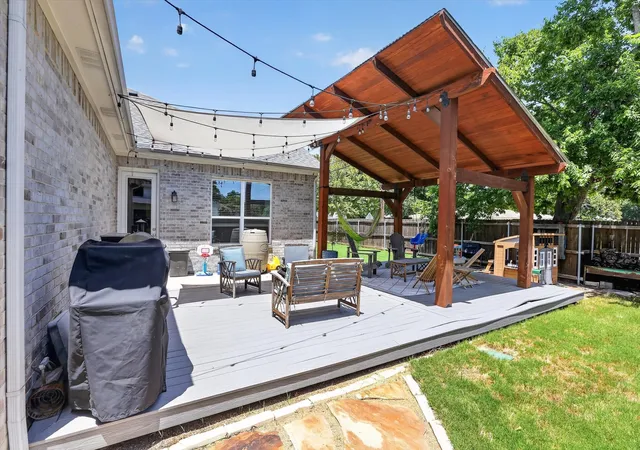 Photo 4 of Single family home for sale at 5801 Aton Ave, Westworth Village, TX 76114 | MLS# 21339792 | Listing updated on 2026-08-08