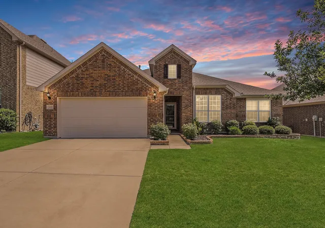 Photo 1 of Single family home for sale at 1908 Brahorn Ln, Fort Worth, TX 76131 | MLS# 21339810 | Listing updated on 2026-08-31