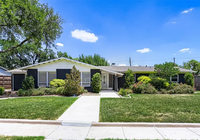 Photo 1 of Single family home for sale at 11608 Sonnet Dr, Dallas, TX 75229 | MLS# 21180981 | Listing updated on 2026-10-02
