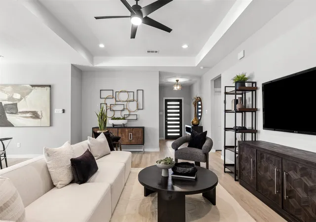 4th image of 1108 Claude St, Dallas, TX 75203 | MLS# 21334993