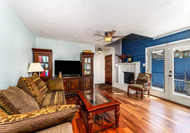 1st image of 1719 Westview Ter #L, Arlington, TX 76013 | MLS# 21339080