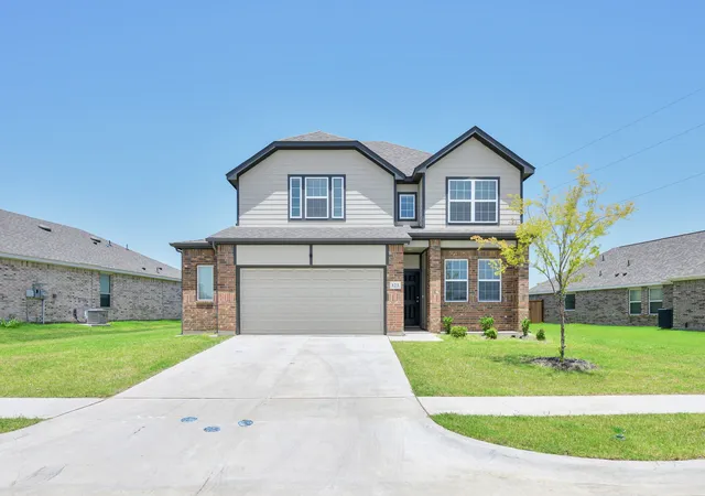 Photo 1 of Single family home for sale at 123 Honey Bee Dr, Cleburne, TX 76031 | MLS# 21337456 | Listing updated on 2026-08-17