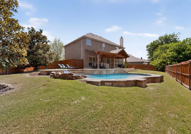 Photo 1 of Single family home for sale at 808 Scotland Wy, Wylie, TX 75098 | MLS# 21336323 | Listing updated on 2026-08-26