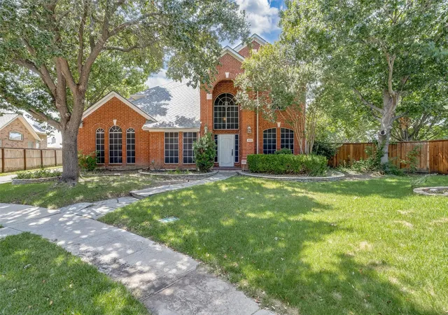 Photo 2 of Single family home for sale at 3000 Palmtree Dr, Mc Kinney, TX 75070 | MLS# 21338773 | Listing updated on 2026-08-26
